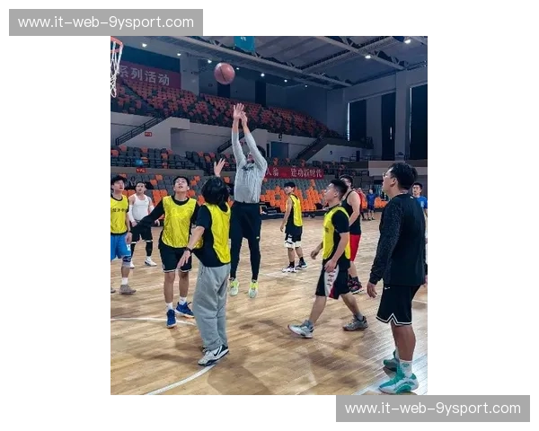 跨越经纬的篮球图腾：当“特拉维夫黄”撞上“克利夫兰酒红”，谁才是真正的王者？